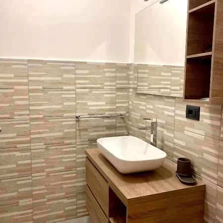 I Miti Dell Etna Centro Vicino Il Duomo